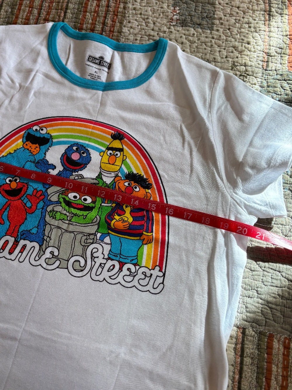 Sesame Street Vintage Character Rainbow 2 Piece Pajama Set Size XL - Picture 10 of 14